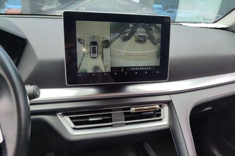 Used BYD Song Pro 2019 1.5T Automatic Luxury Model Audio And AC Panel
