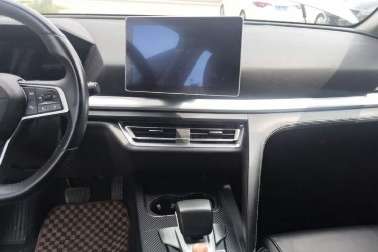 Used BYD Song Pro 2019 1.5T Automatic Elite Edition Audio And AC Panel