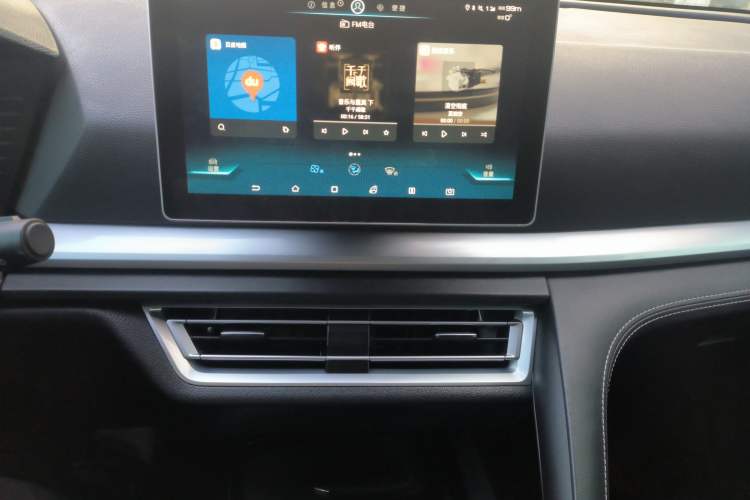 Used BYD Song Pro 2019 1.5T Automatic Luxury Model Audio And AC Panel