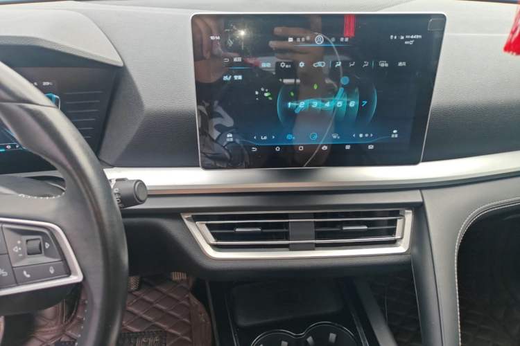 Used BYD Song Pro 2019 1.5T Automatic Luxury Model Audio And AC Panel
