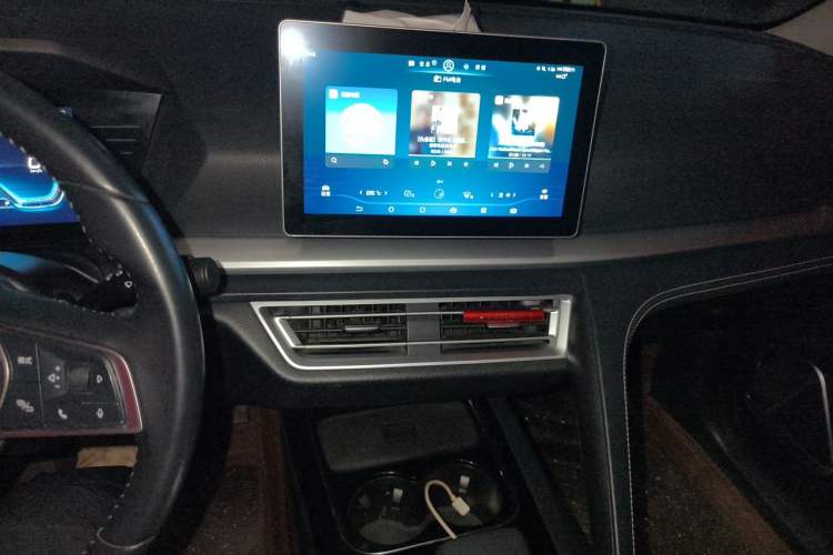 Used BYD Song Pro 2019 1.5T Automatic Luxury Model Audio And AC Panel