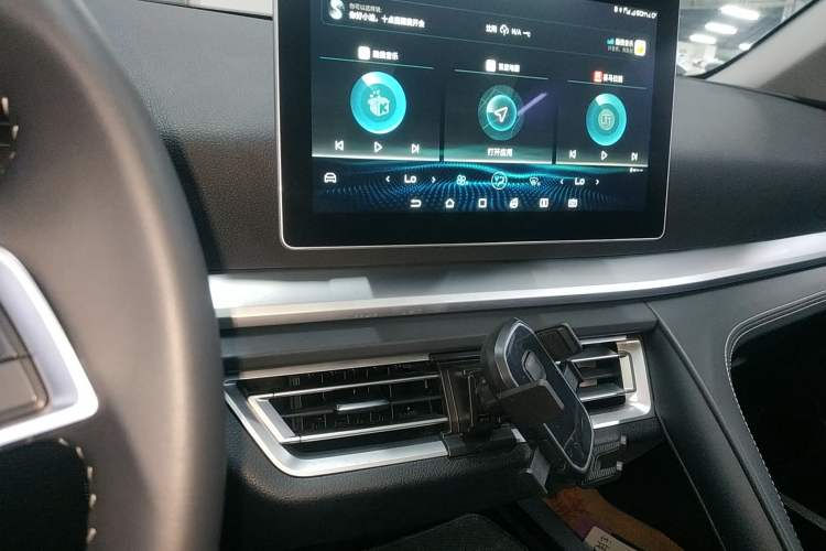 Used BYD Song Pro 2019 1.5T Automatic Elite Edition Audio And AC Panel