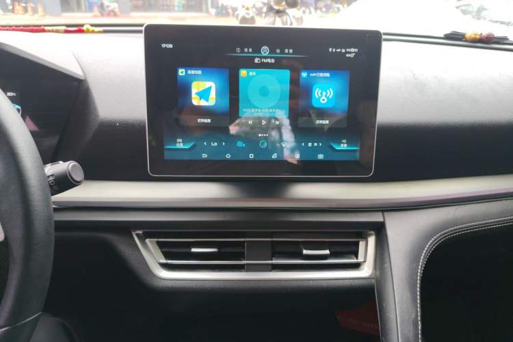 Used BYD Song Pro 2019 1.5T Automatic Elite Edition Audio And AC Panel