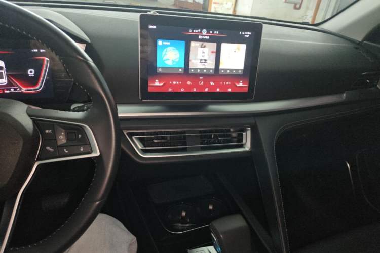 Used BYD Song Pro 2019 1.5T Automatic Elite Edition Audio And AC Panel
