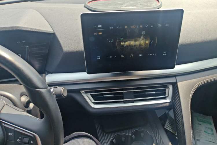 Used BYD Song Pro 2019 1.5T Automatic Elite Edition Audio And AC Panel