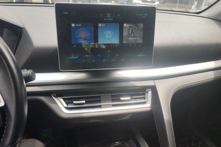 Used BYD Song Pro 2019 1.5T Automatic Elite Edition Audio And AC Panel