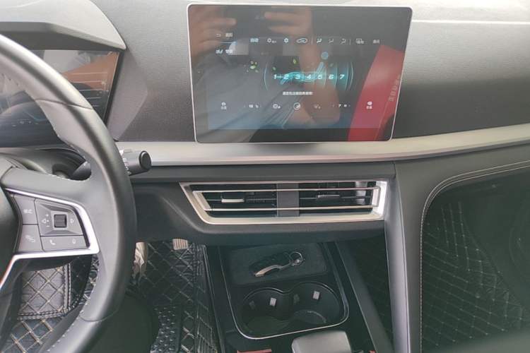 Used BYD Song Pro 2019 1.5T Automatic Luxury Model Audio And AC Panel