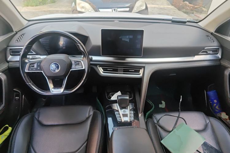 Used BYD Song Pro 2019 1.5T Automatic Prestige Model Center Console