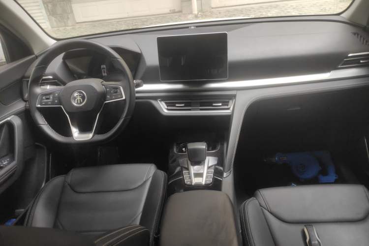 Used BYD Song Pro 2019 1.5T Automatic Luxury Model Center Console