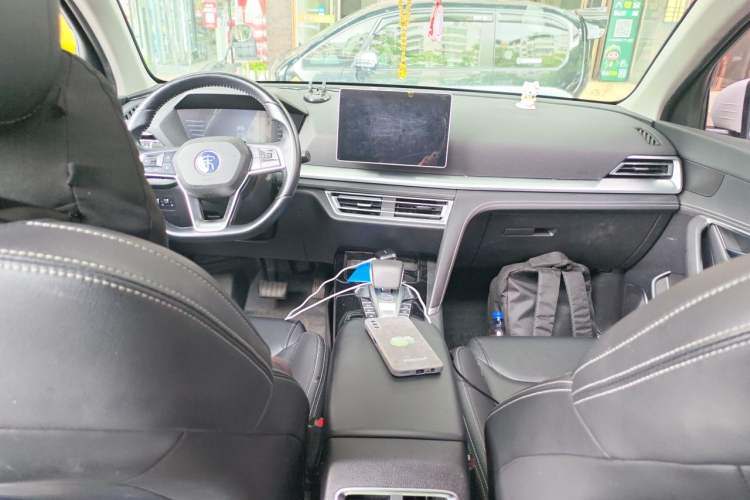 Used BYD Song Pro 2019 1.5T Automatic Luxury Model Center Console