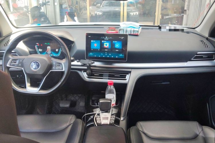 Used BYD Song Pro 2019 1.5T Automatic Luxury Model Center Console
