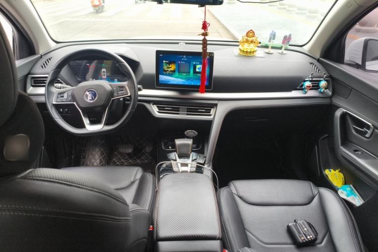 Used BYD Song Pro 2019 1.5T Automatic Prestige Model Center Console