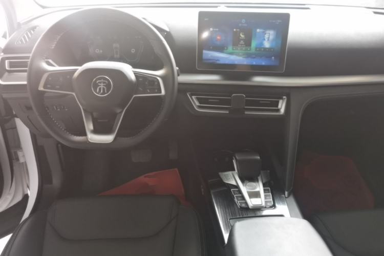 Used BYD Song Pro 2019 1.5T Automatic Elite Edition Center Console