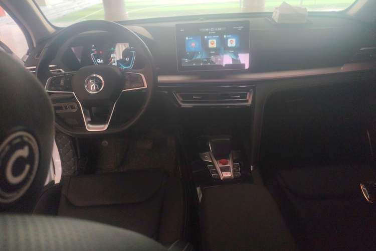 Used BYD Song Pro 2019 1.5T Automatic Prestige Model Center Console
