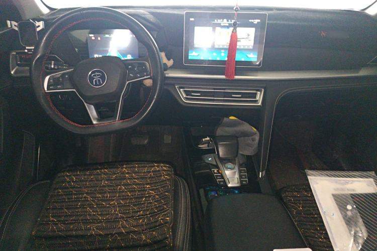 Used BYD Song Pro 2019 1.5T Automatic Elite Edition Center Console