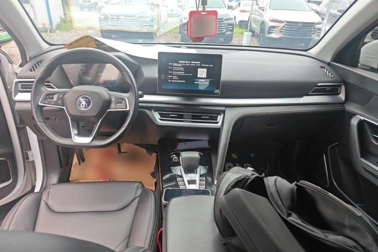 Used BYD Song Pro 2019 1.5T Automatic Luxury Model Center Console