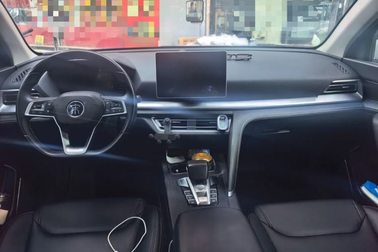 Used BYD Song Pro 2019 1.5T Automatic Luxury Model Center Console