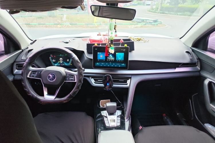 Used BYD Song Pro 2019 1.5T Automatic Elite Edition Center Console