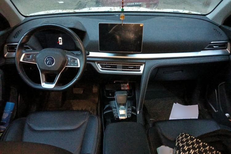Used BYD Song Pro 2019 1.5T Automatic Luxury Model Center Console