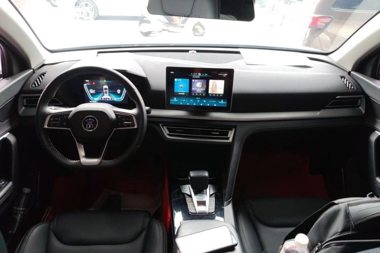 Used BYD Song Pro 2019 1.5T Automatic Prestige Model Center Console