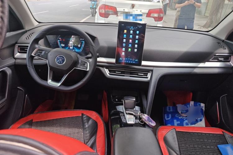 Used BYD Song Pro 2019 1.5T Automatic Elite Edition Center Console