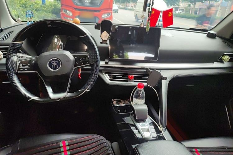 Used BYD Song Pro 2019 1.5T Automatic Elite Edition Center Console