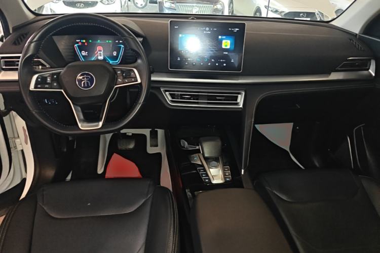 Used BYD Song Pro 2019 1.5T Automatic Luxury Model Center Console