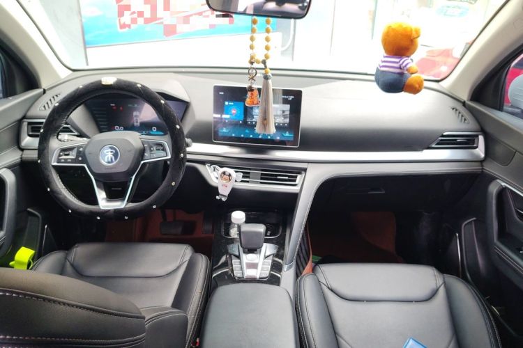 Used BYD Song Pro 2019 1.5T Automatic Luxury Model Center Console