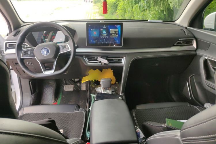 Used BYD Song Pro 2019 1.5T Automatic Luxury Model Center Console
