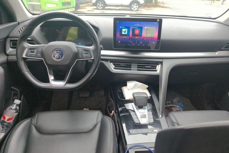 Used BYD Song Pro 2019 1.5T Automatic Prestige Model Center Console