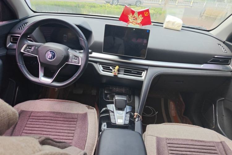 Used BYD Song Pro 2019 1.5T Automatic Elite Edition Center Console