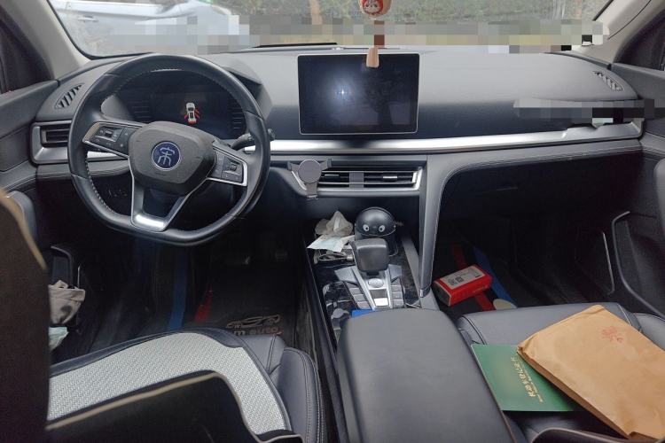 Used BYD Song Pro 2019 1.5T Automatic Luxury Model Center Console