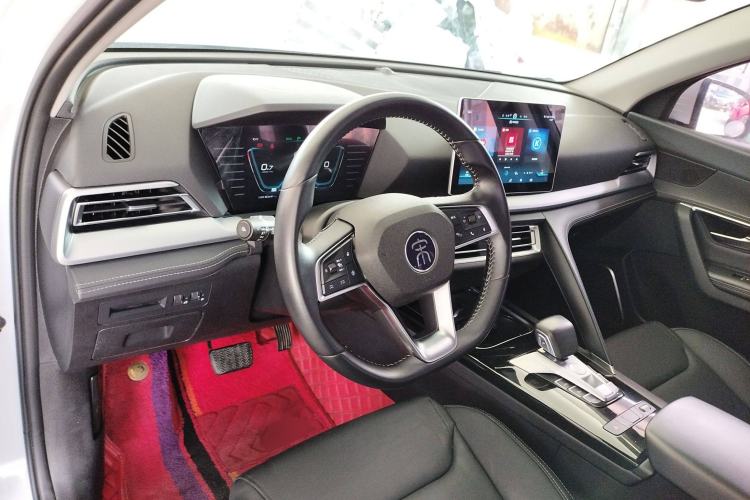 Used BYD Song Pro 2019 1.5T Automatic Luxury Model Center Console