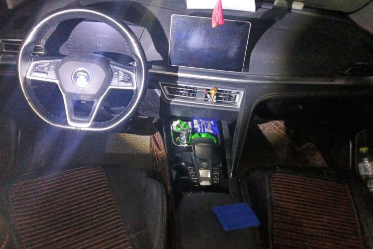 Used BYD Song Pro 2019 1.5T Automatic Elite Edition Center Console