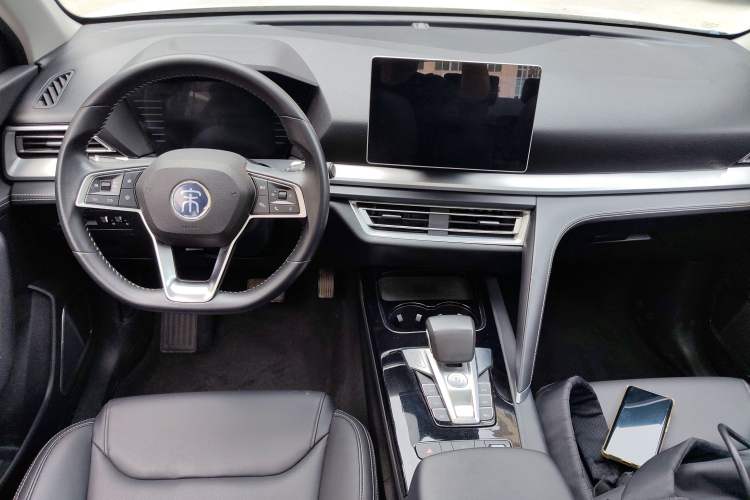 Used BYD Song Pro 2019 1.5T Automatic Luxury Model Center Console