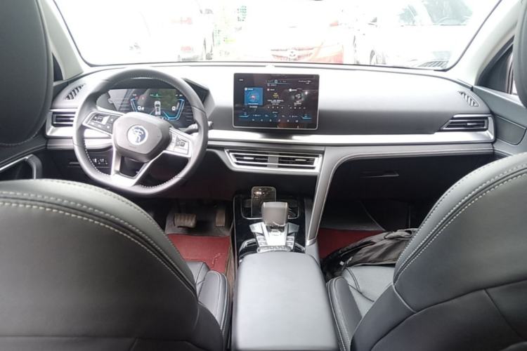Used BYD Song Pro 2019 1.5T Automatic Prestige Model Center Console