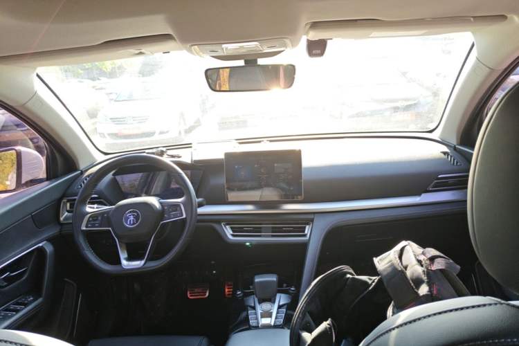 Used BYD Song Pro 2019 1.5T Automatic Elite Edition Center Console
