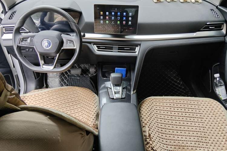 Used BYD Song Pro 2019 1.5T Automatic Elite Edition Center Console