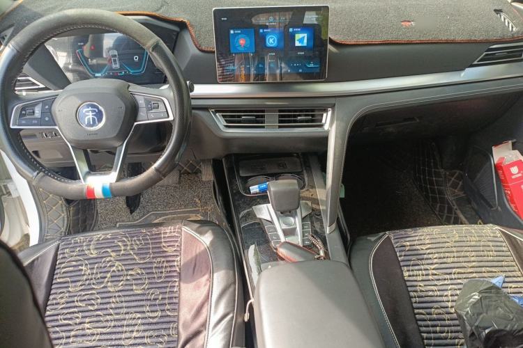 Used BYD Song Pro 2019 1.5T Automatic Prestige Model Center Console