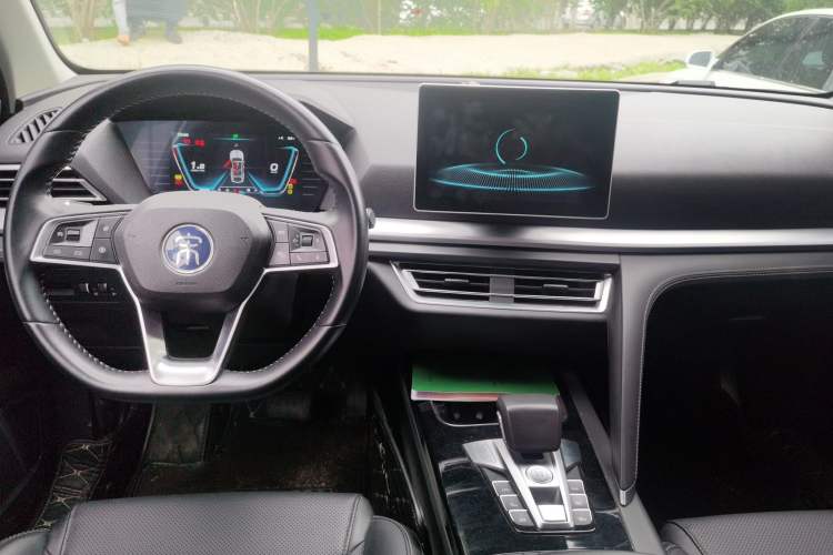Used BYD Song Pro 2019 1.5T Automatic Prestige Model Center Console