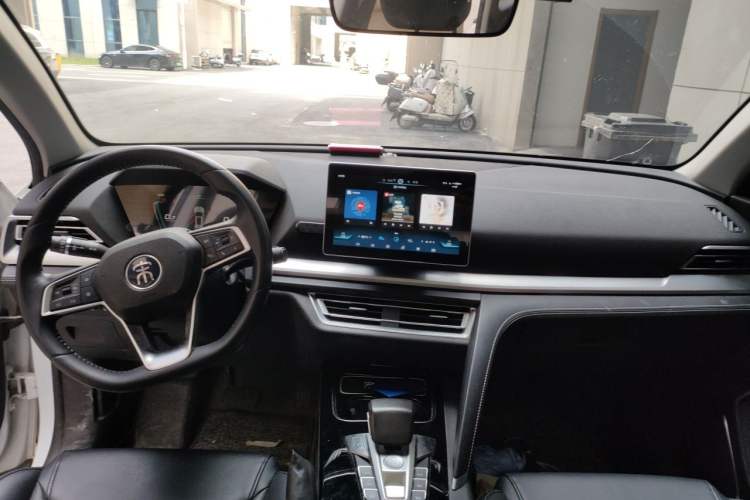 Used BYD Song Pro 2019 1.5T Automatic Elite Edition Center Console