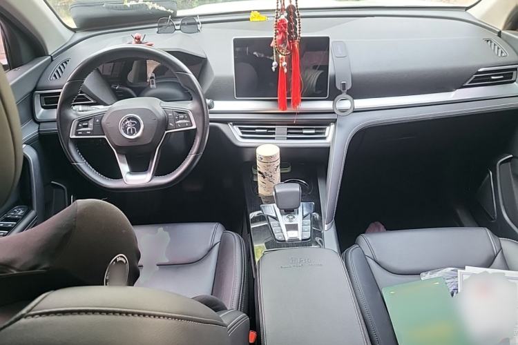 Used BYD Song Pro 2019 1.5T Automatic Elite Edition Center Console