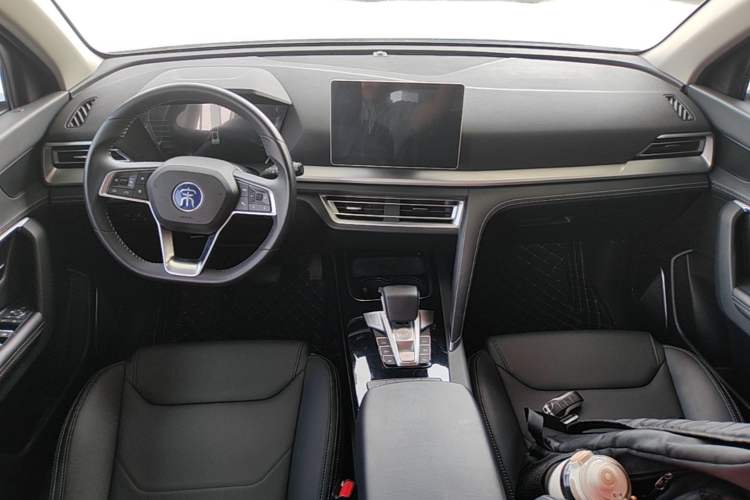 Used BYD Song Pro 2019 1.5T Automatic Luxury Model Center Console