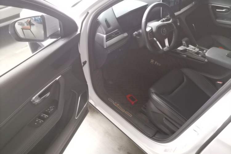 Used BYD Song Pro 2019 1.5T Automatic Luxury Model Driver Seat