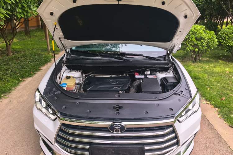 Used BYD Song Pro 2019 1.5T Automatic Elite Edition Engine Bay