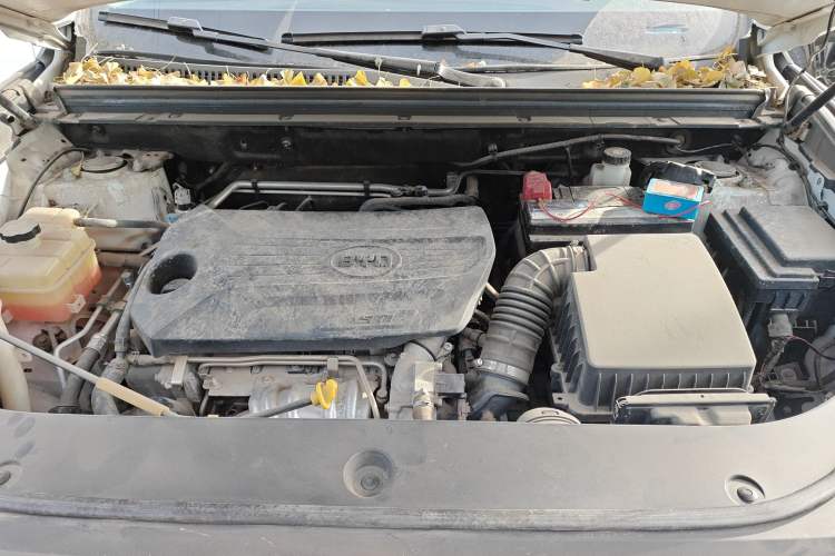 Used BYD Song Pro 2019 1.5T Automatic Prestige Model Engine Bay