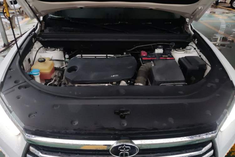 Used BYD Song Pro 2019 1.5T Automatic Prestige Model Engine Bay