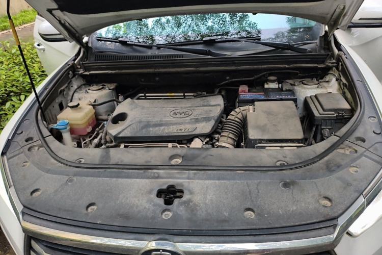 Used BYD Song Pro 2019 1.5T Automatic Elite Edition Engine Bay