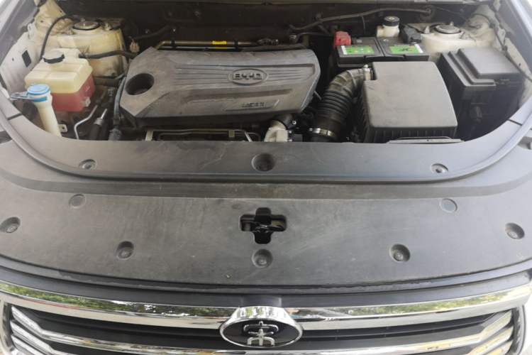 Used BYD Song Pro 2019 1.5T Automatic Luxury Model Engine Bay