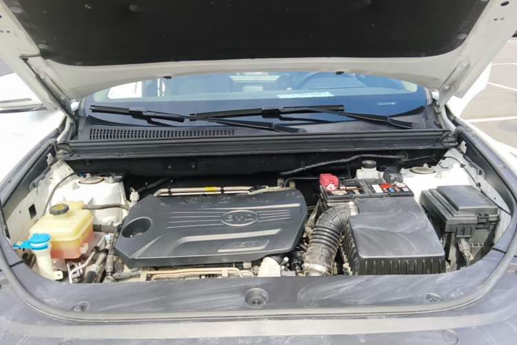 Used BYD Song Pro 2019 1.5T Automatic Prestige Model Engine Bay
